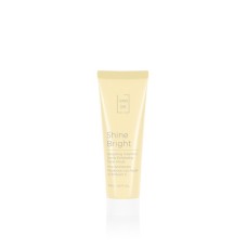 Lavish Shine Bright Refreshing Vitamin C Gentle Exfoliating Facial Scrub 50ml